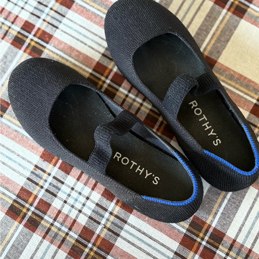 Rothy's Kids Black and Blue Dress Shoes
